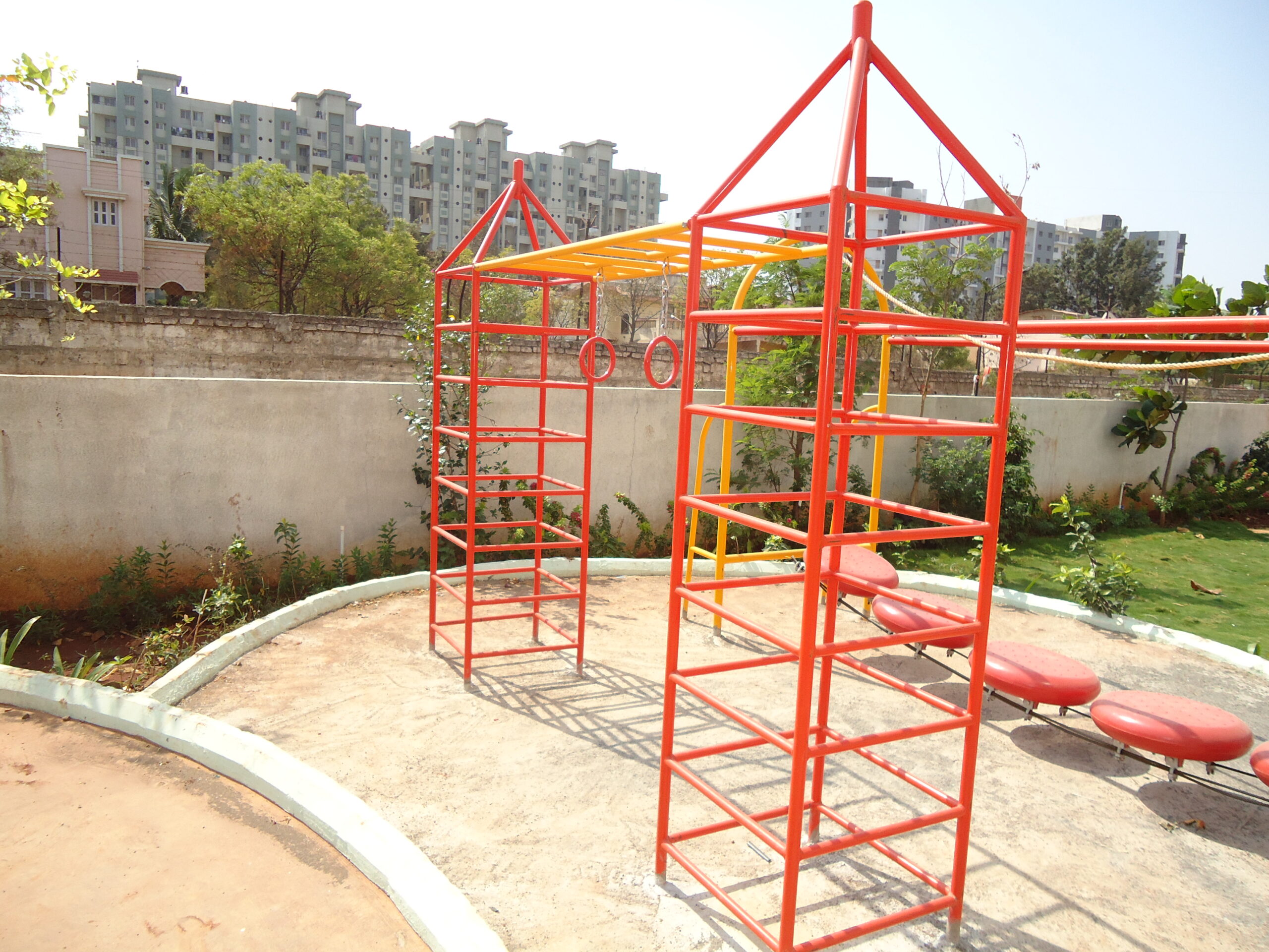 C216 - London Bridge with roman rings