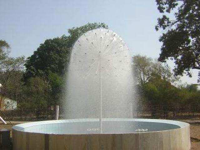 Large Ball Fountain