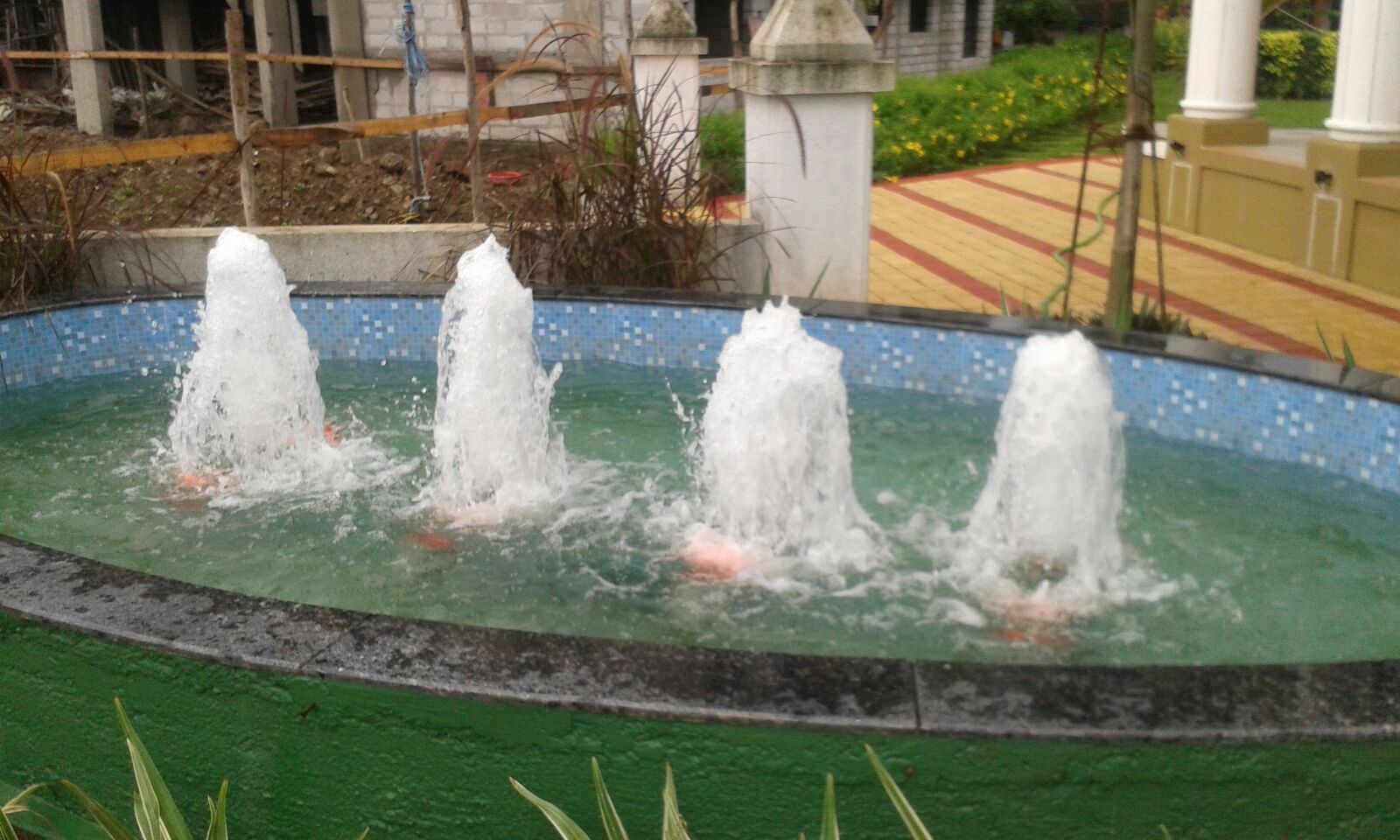Quad-Bubbler Fountain