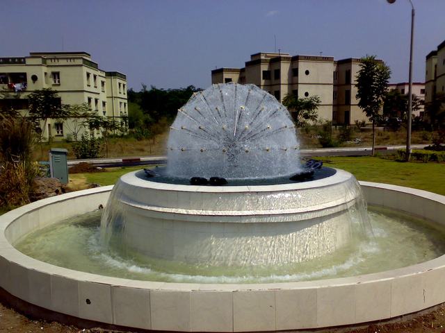 Semi-Round Ball Fountain